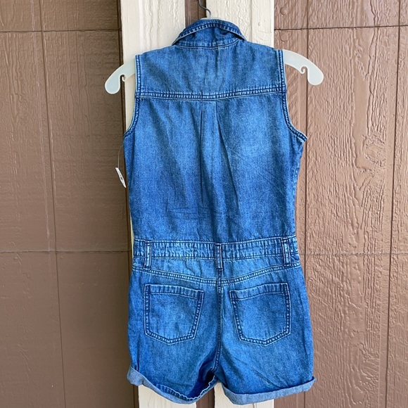 Gap NWT Romper - Picture 4 of 4